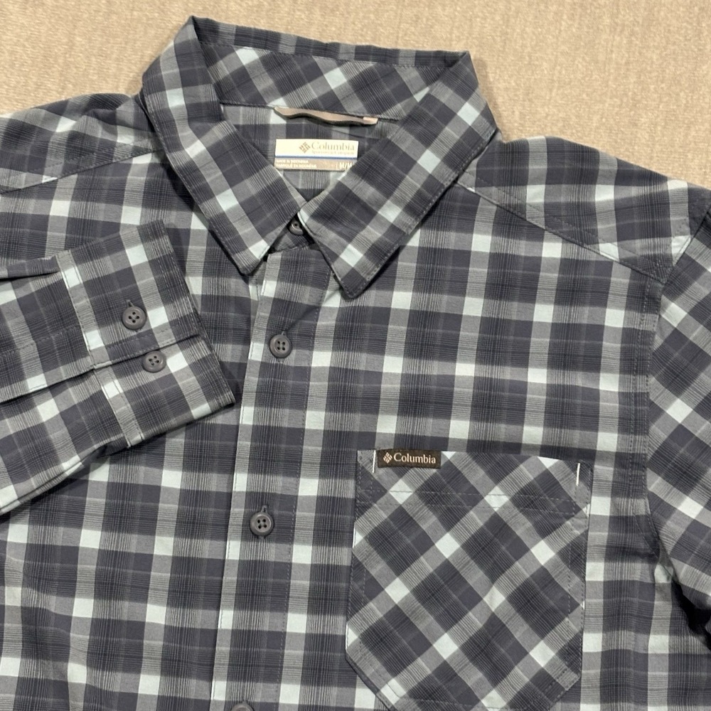 Columbia Button Up Shirt Mens Medium Blue Plaid Performance Stretch Lightweight